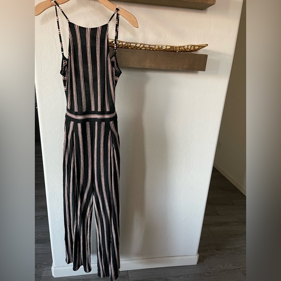 Joie Briselle Linen Jumpsuit, Vertical Stripes, Wide Leg & Exposed Back—Size XS• - Picture 4 of 16